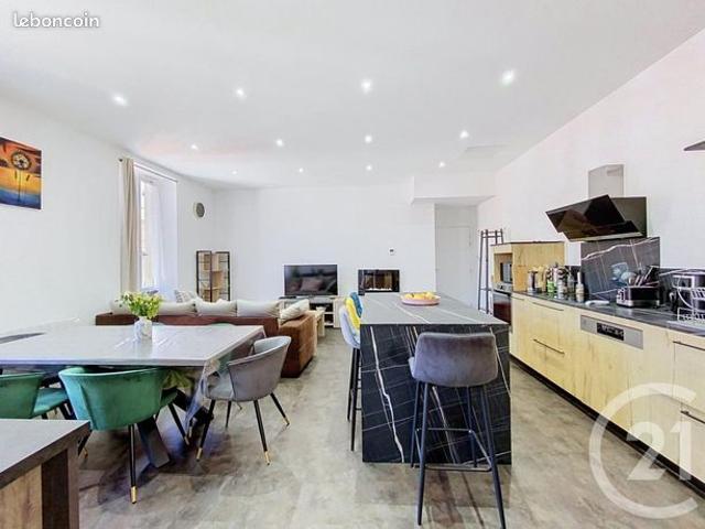Appartement 4 pièces 101 m²