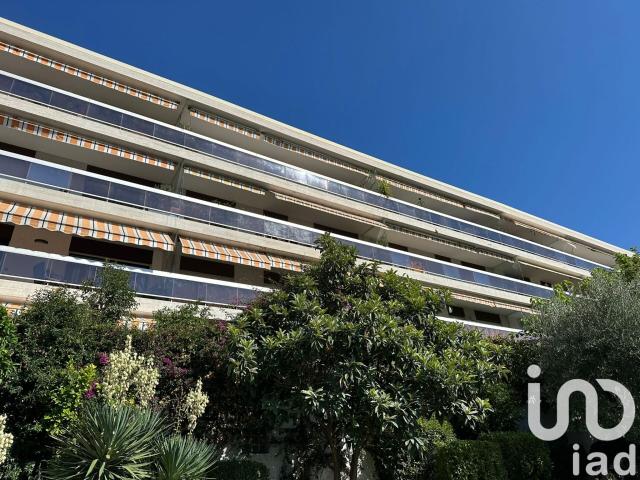 Appartement 4 pièces, 101 m² à louer à Cannes 06400