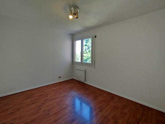 Appartement 4 pièces, 101 m² à louer à Gaillard 74240