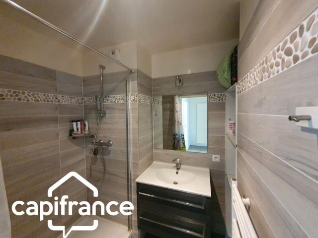 Appartement 4 pièces, 101 m² à louer à Levallois Perret 92300