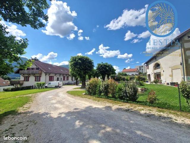 Appartement 4 pièces 102 m²