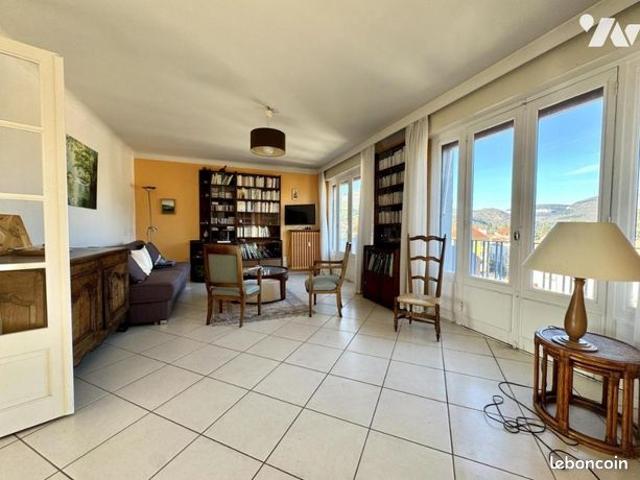 Appartement 4 pièces 102 m²