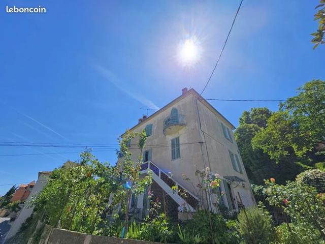 Appartement 4 pièces 102 m²