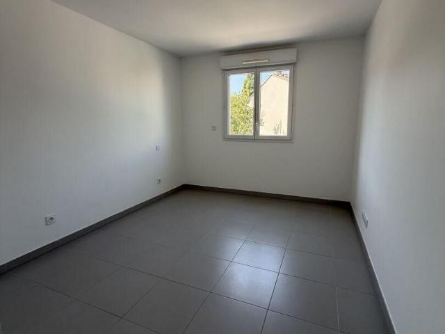 Appartement 4 pièces, 102 m² à louer à Istres 13800