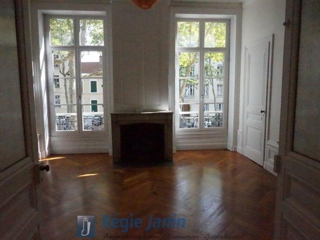 Appartement 4 pièces 103 m²