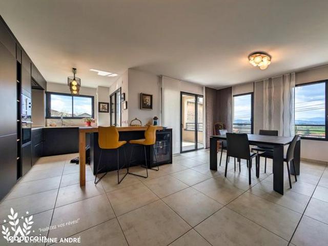 Appartement 4 pièces 103 m²