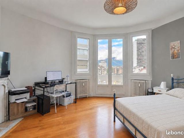 Appartement 4 pièces 103 m²