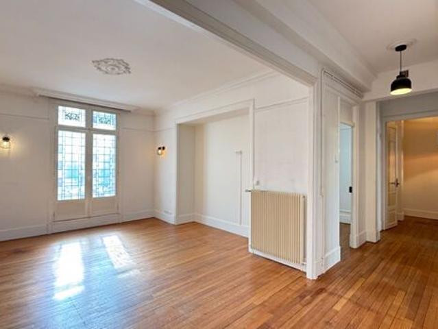 Appartement 4 pièces 103m2 REIMS 1 480 euros