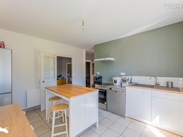 Appartement 4 pièces 104 m²
