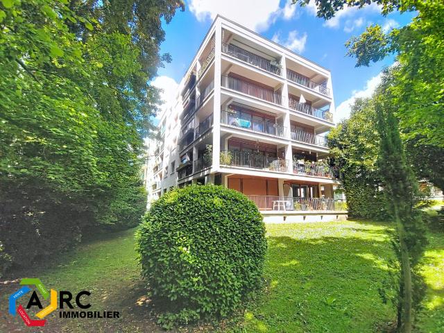 Appartement 4 pièces 104 m²