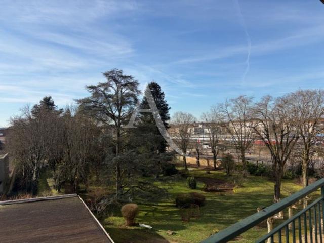 Appartement 4 pièces 104 m²