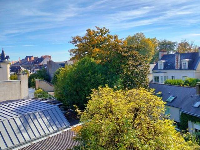 Appartement 4 pièces, 104 m² à louer à Nantes 44000