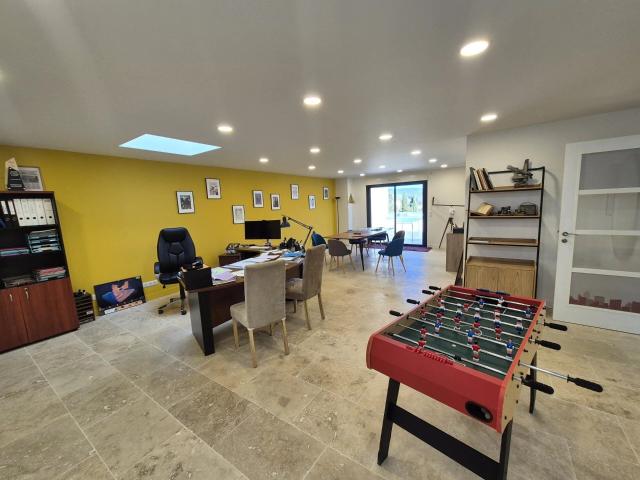 Appartement 4 pièces, 105 m² à louer à Salernes 83690