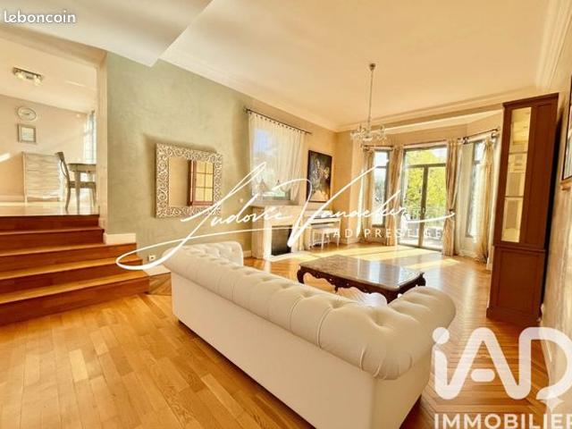 Appartement 4 pièces 107 m²
