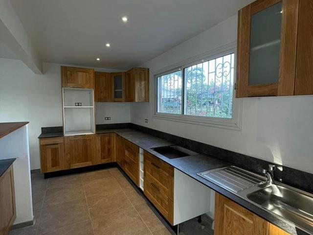 Appartement 4 pièces, 107 m² à louer à Fort de France 97200