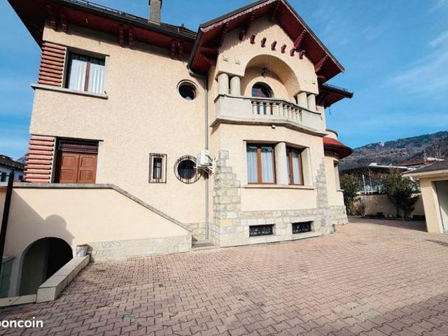 Appartement 4 pièces 108 m²