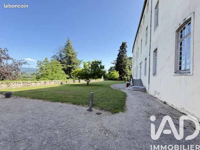 Appartement 4 pièces 109 m²