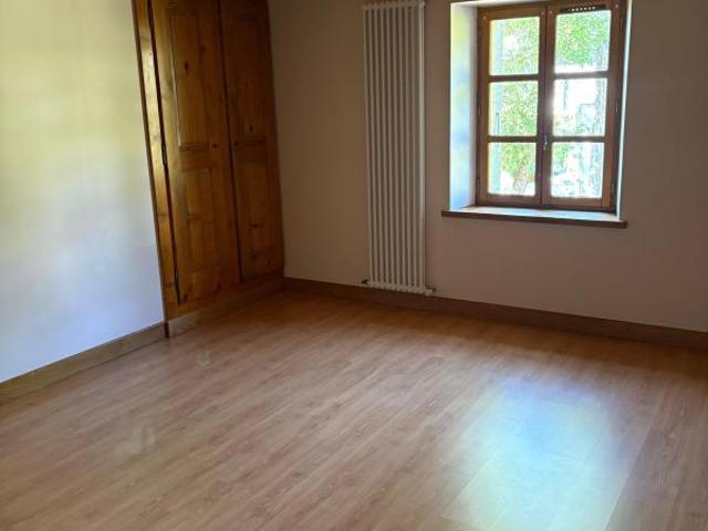 Appartement 4 pièces, 111 m² à louer à Fillière 74570