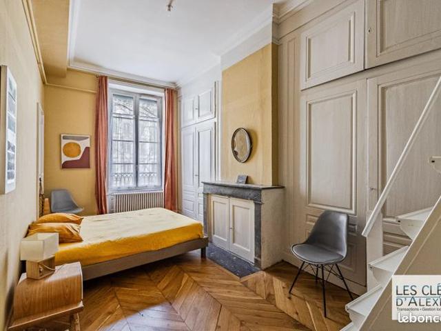 Appartement 4 pièces 112 m²