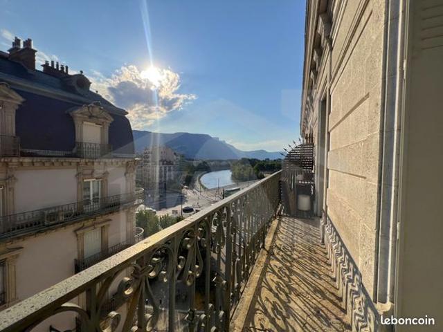 Appartement 4 pièces 114 m²