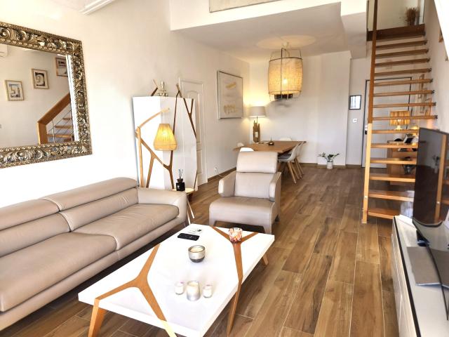 Appartement 4 pièces, 115 m² à louer à Saint Denis 97400