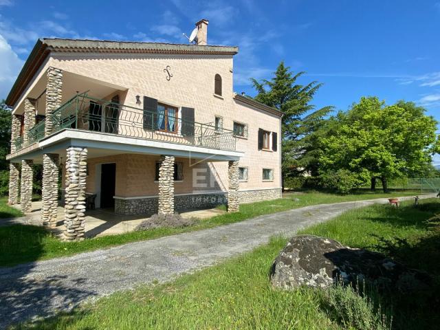 Appartement 4 pièces 118 m²