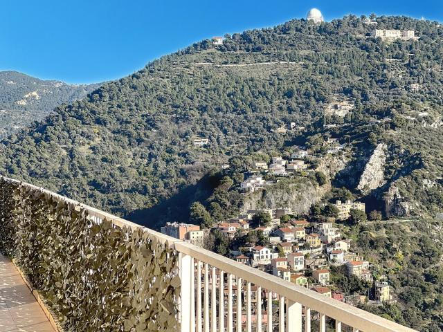 Appartement 4 pièces, 118 m² à louer à Nice 06100