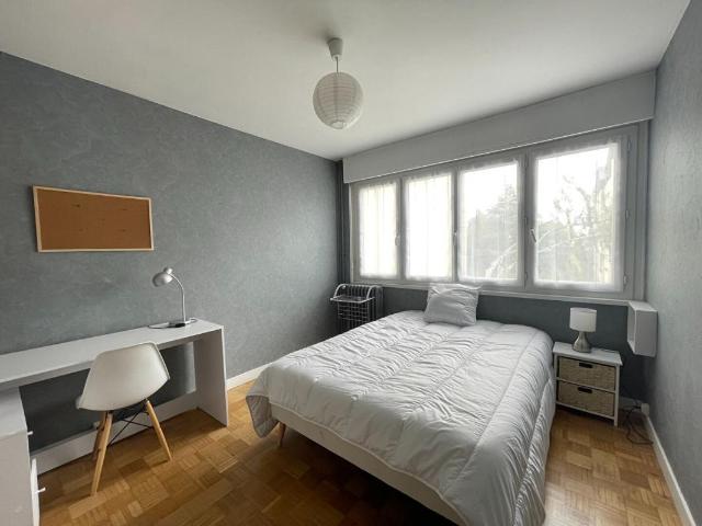 Appartement 4 pièces 11 m²