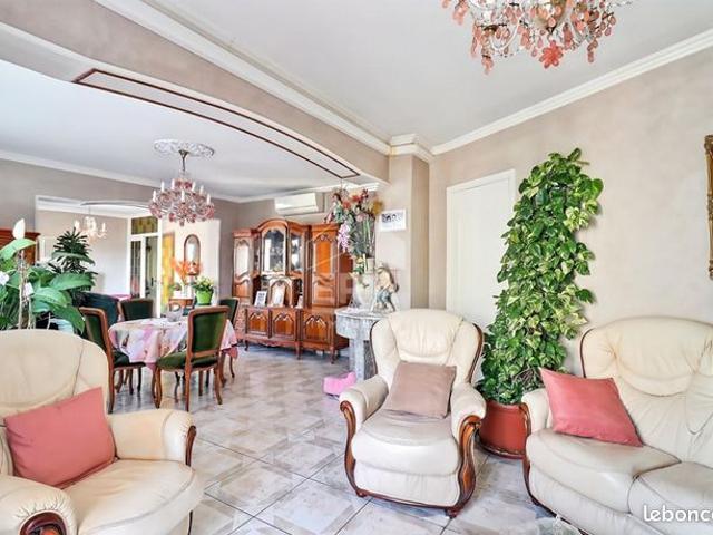 Appartement 4 pièces 121 m²