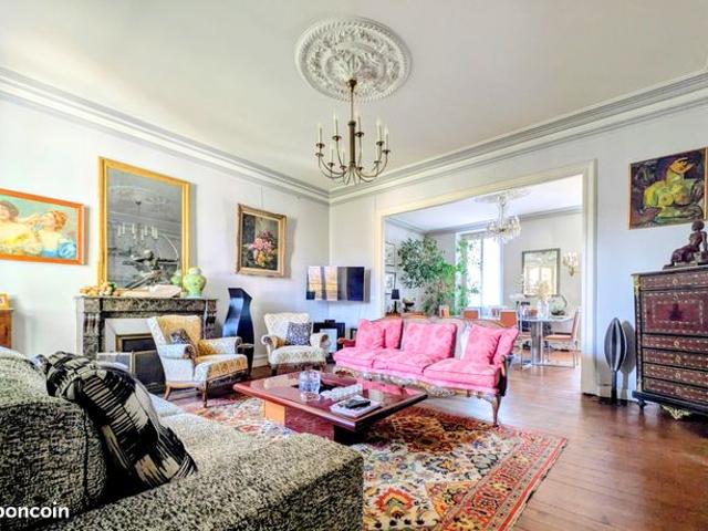 Appartement 4 pièces 121 m²