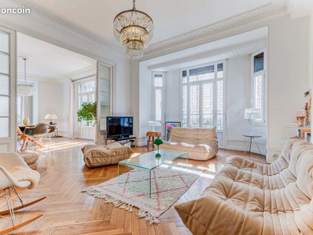 Appartement 4 pièces 122 m²