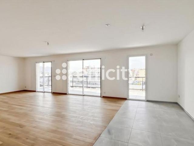 Appartement 4 pièces 122 m²