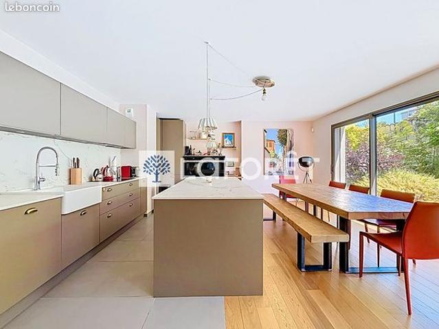 Appartement 4 pièces 122 m²