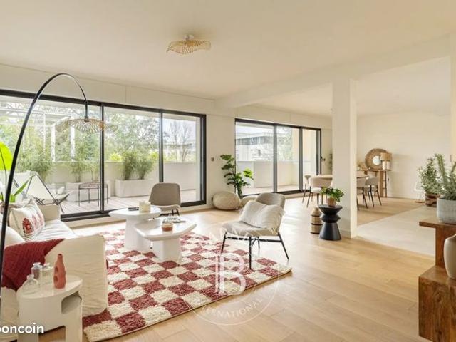 Appartement 4 pièces 122 m²