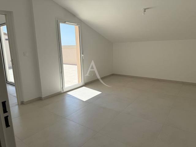 Appartement 4 pièces, 122 m² à louer à La Crau 83260