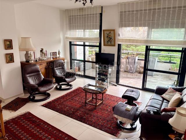 Appartement 4 pièces 124 m²