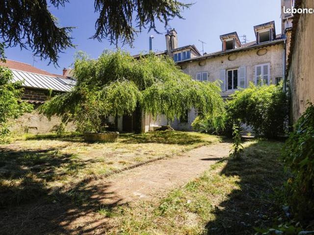 Appartement 4 pièces 125 m²