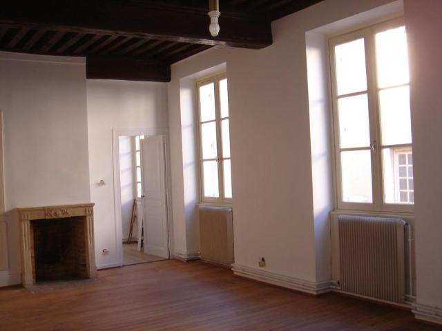Appartement 4 pièces, 125 m² à louer à Mâcon 71000