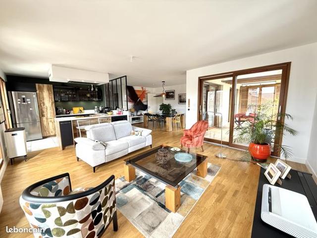 Appartement 4 pièces 126 m²