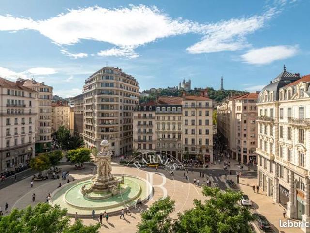Appartement 4 pièces 126 m²
