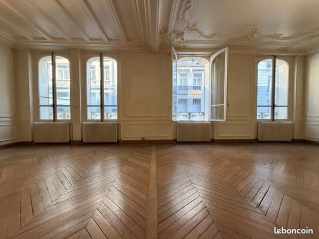 Appartement 4 pièces 127 m²