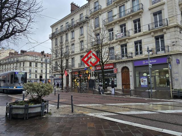 Appartement 4 pièces 127 m²