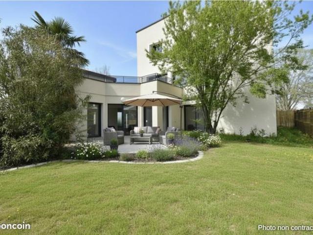 Appartement 4 pièces 127 m²