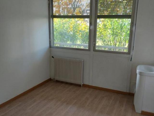 Appartement 4 pièces, 127 m² à louer à Bordeaux 33200