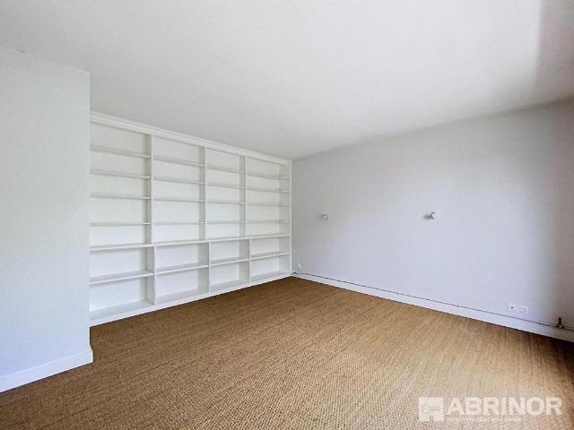Appartement 4 pièces, 127 m² à louer à Valenciennes 59300