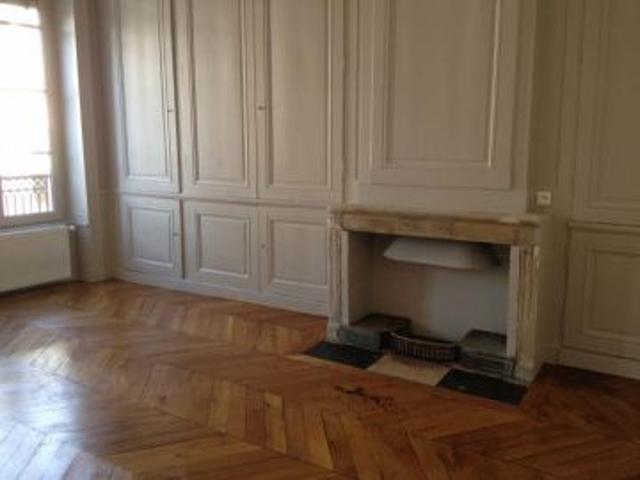 Appartement 4 pièces 128.24 m²