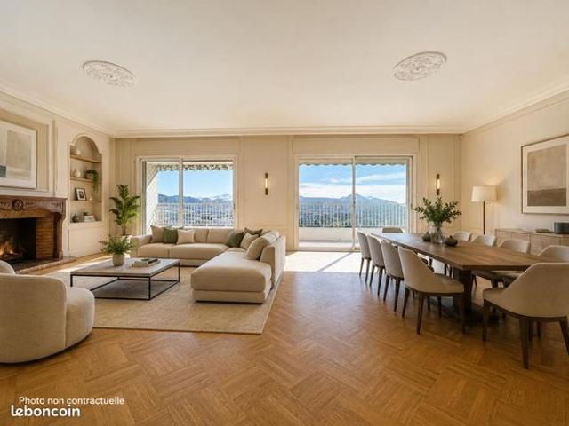 Appartement 4 pièces 130 m²