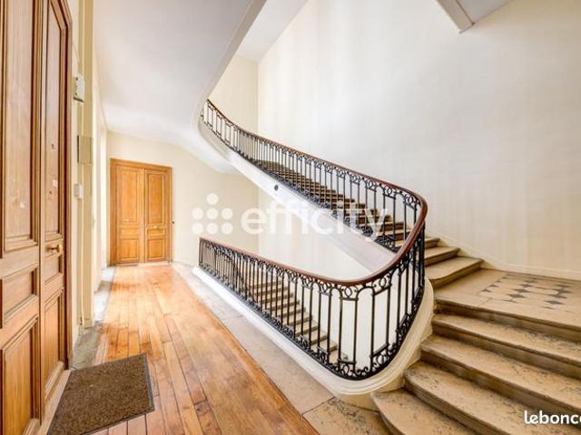 Appartement 4 pièces 130 m²