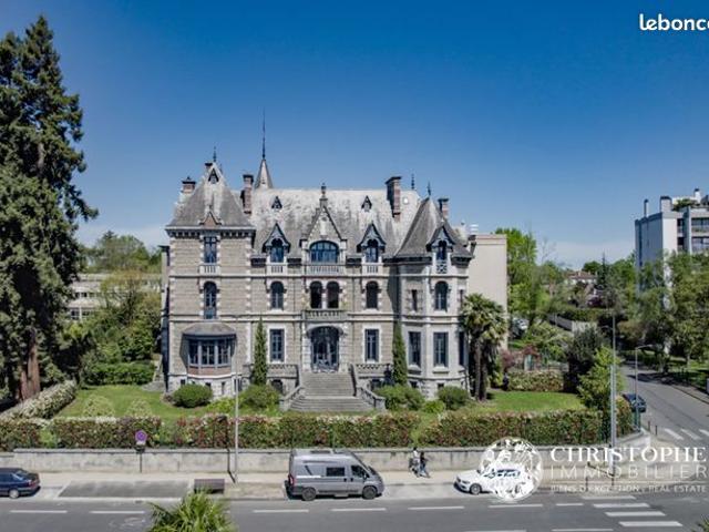 Appartement 4 pièces 130 m²