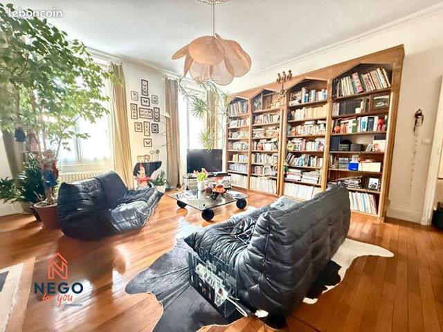Appartement 4 pièces 130 m²